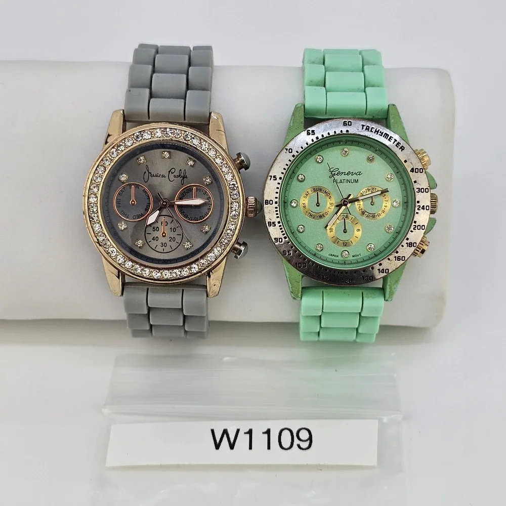 2X‎ Women's Watches Gray Green Dial Gray Green Plastic Bands New Battery